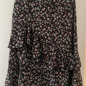 Chic Floral A-Line Skirt in Black and Pink